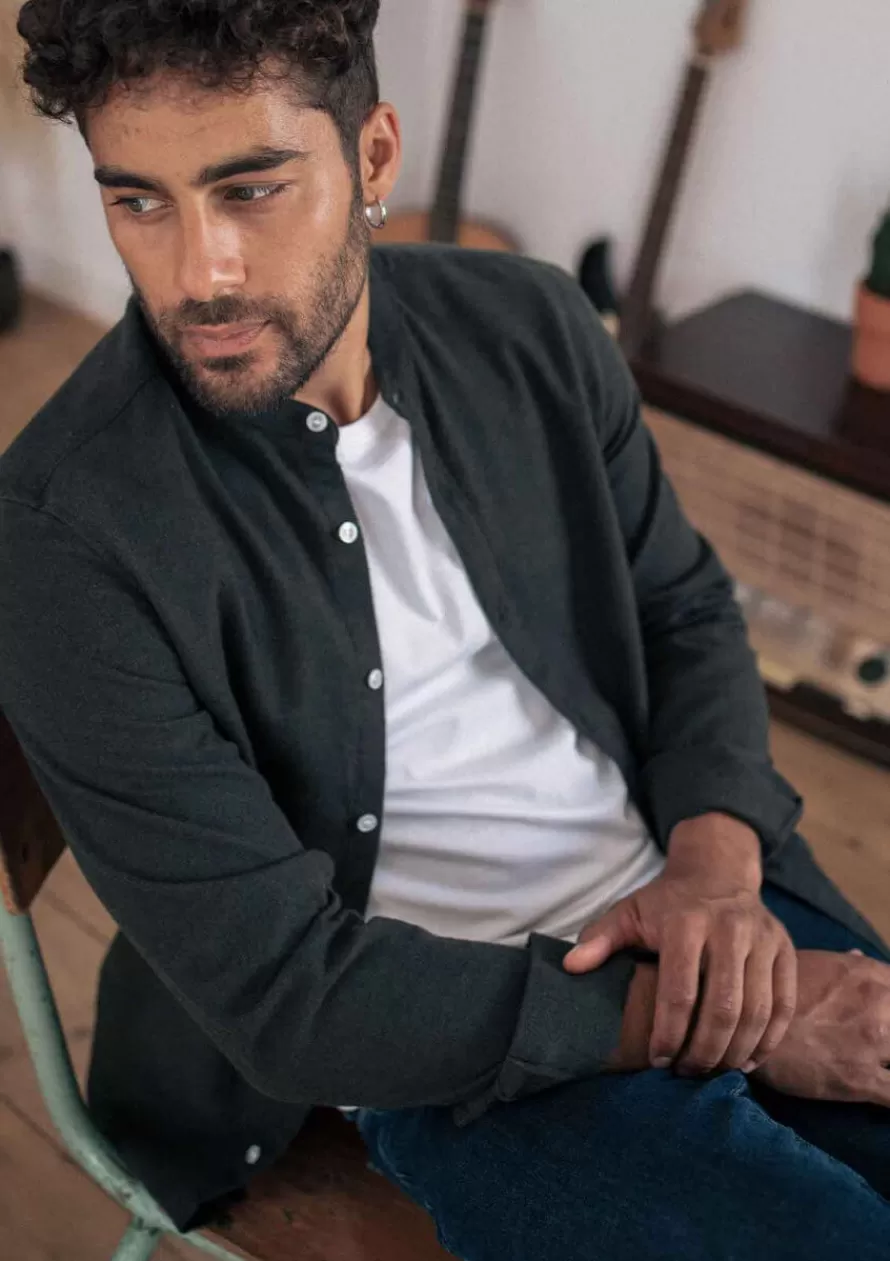 chemise_montlimart_vert_kaki_2-1.webp Montlimart Chemises<CHEMISE VERT KAKI VertKaki