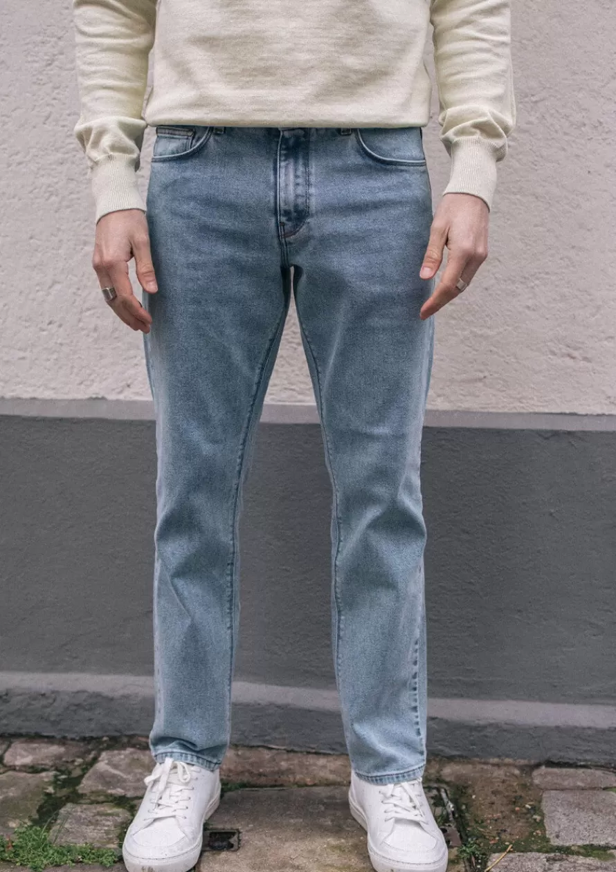 jean_thomas_denim_delave_2-1.webp Montlimart Jeans & Pantalons<JEAN THOMAS DENIM DELAVE DenimDelave