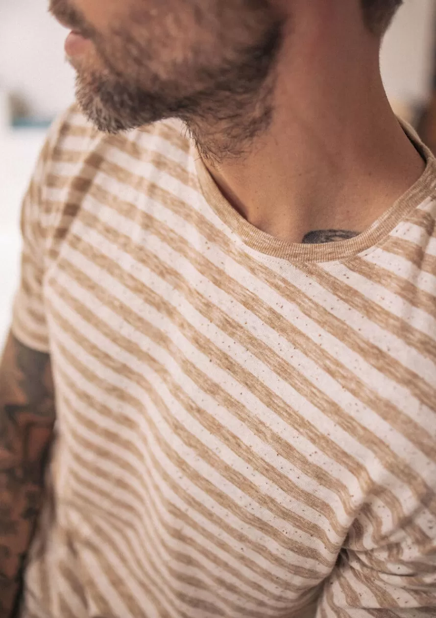 Montlimart T-shirts<T-SHIRT ESTIVAL Beige/Ecru