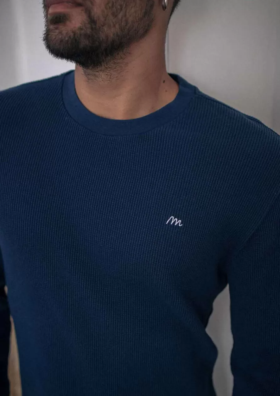 tshirt_symbole_bleu_marine_2-1.webp Montlimart T-shirts<T-SHIRT SYMBOLE BLEU MARINE BleuMarine